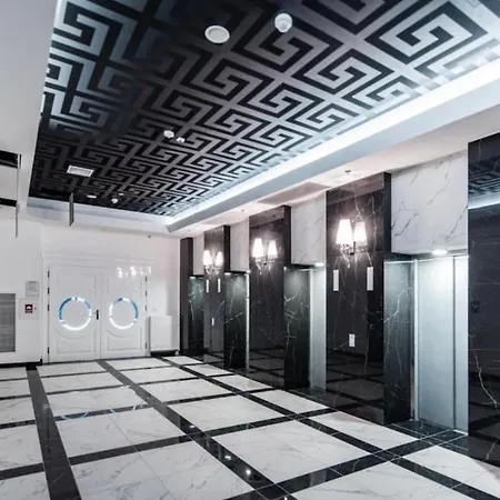 Hanza Tower White 24 Pool & Jacusi Szczecin